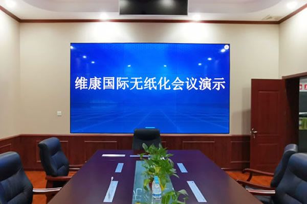 商場(chǎng)使用無(wú)縫拼接屏好還是LED全彩屏好？