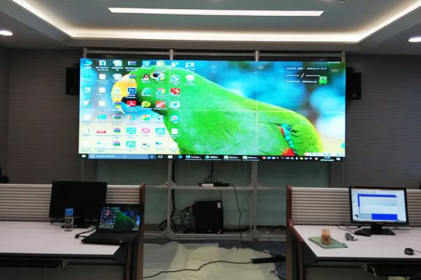 無縫拼接屏是怎么做到無縫拼接顯示的？