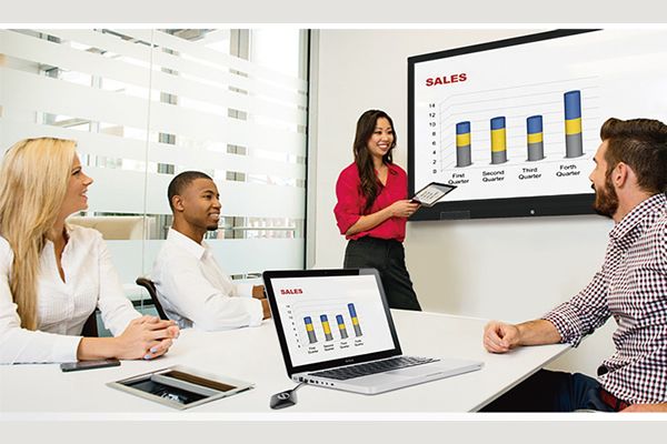 公司開(kāi)視頻會(huì)議一般選擇什么顯示屏？