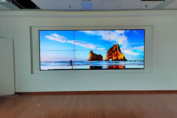 一套拼接屏價(jià)格大概多少錢？是這樣計(jì)算的