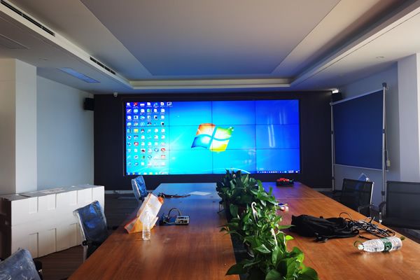 液晶電視機(jī)與液晶拼接屏有什么區(qū)別？