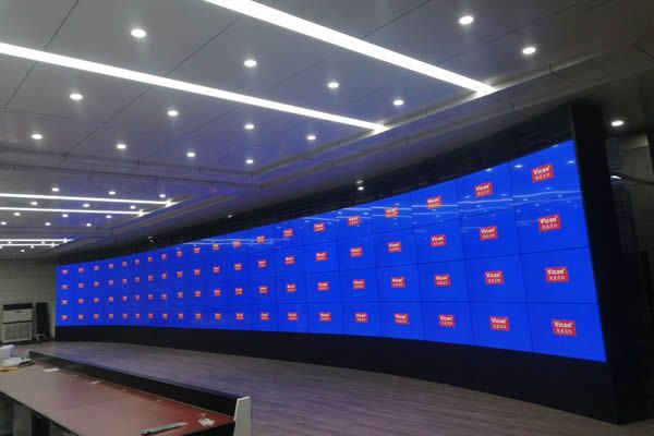 LCD拼接屏與LED顯示屏的區(qū)別有哪些，該如何選擇？