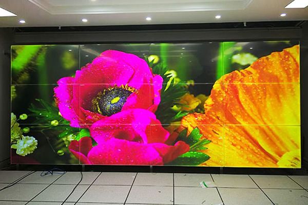 商場用LED全彩屏好還是無縫拼接屏好？