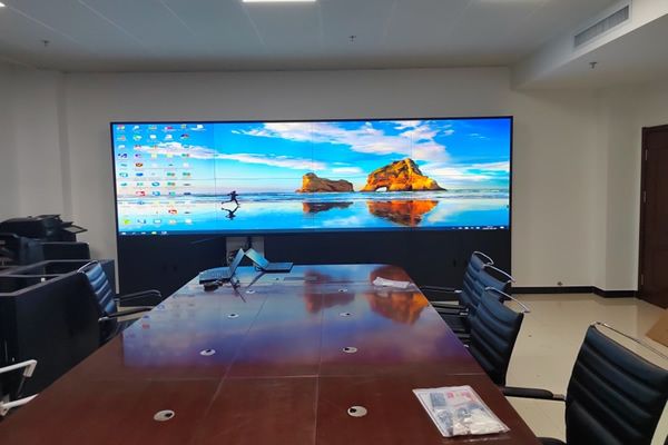 拼接屏廠家哪家好，可以參考這兩點(diǎn)來選擇