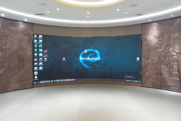 會(huì)議顯示大屏使用LED屏幕好，還是拼接屏好？