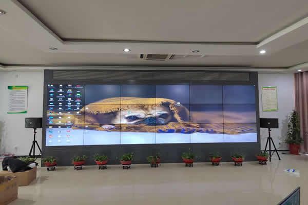 一塊55寸液晶拼接屏大概多錢，由哪些因素決定？