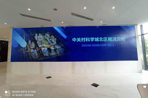 拼接屏是怎樣實現(xiàn)不變形拼接顯示的？