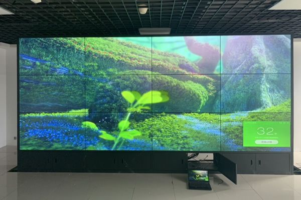 液晶拼接屏是定制產(chǎn)品的嗎，定制方案如何設(shè)計(jì)？