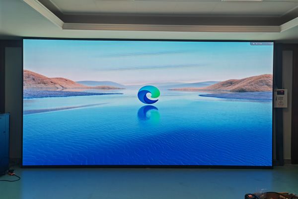 LED顯示屏出現(xiàn)黑屏、花屏、閃屏的主要原因與解決方法