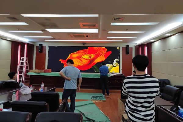 會(huì)議室大屏尺寸要多大合適？