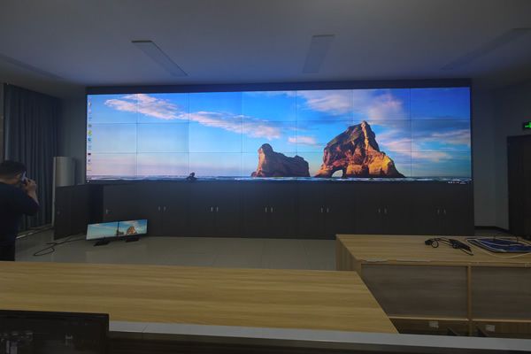 會(huì)議室大屏幕選擇攻略，體驗(yàn)不一般的視角盛宴