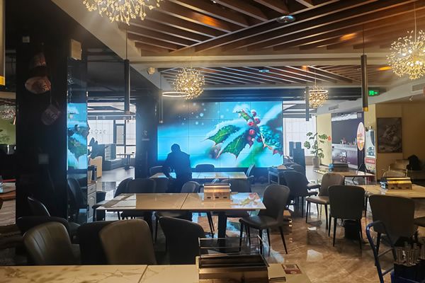 商場商店大屏幕用液晶拼接屏好，還是LED顯示屏？