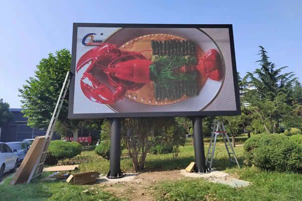 戶外LED顯示屏貴嗎，多少錢一平方米的？