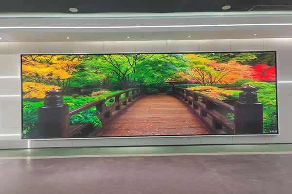 液晶顯示屏和LED顯示屏的區(qū)別有哪些，一般怎么選擇？