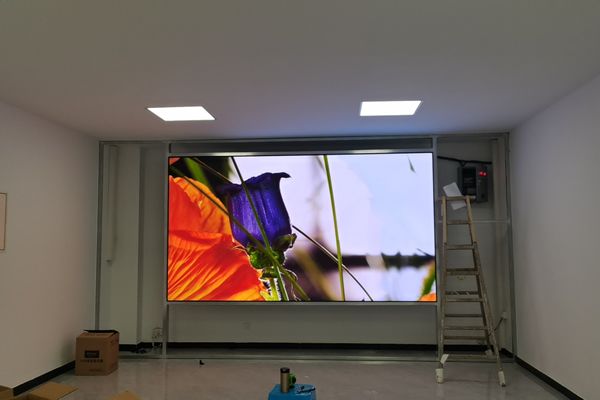 LED透明屏和LED顯示屏的區(qū)別？